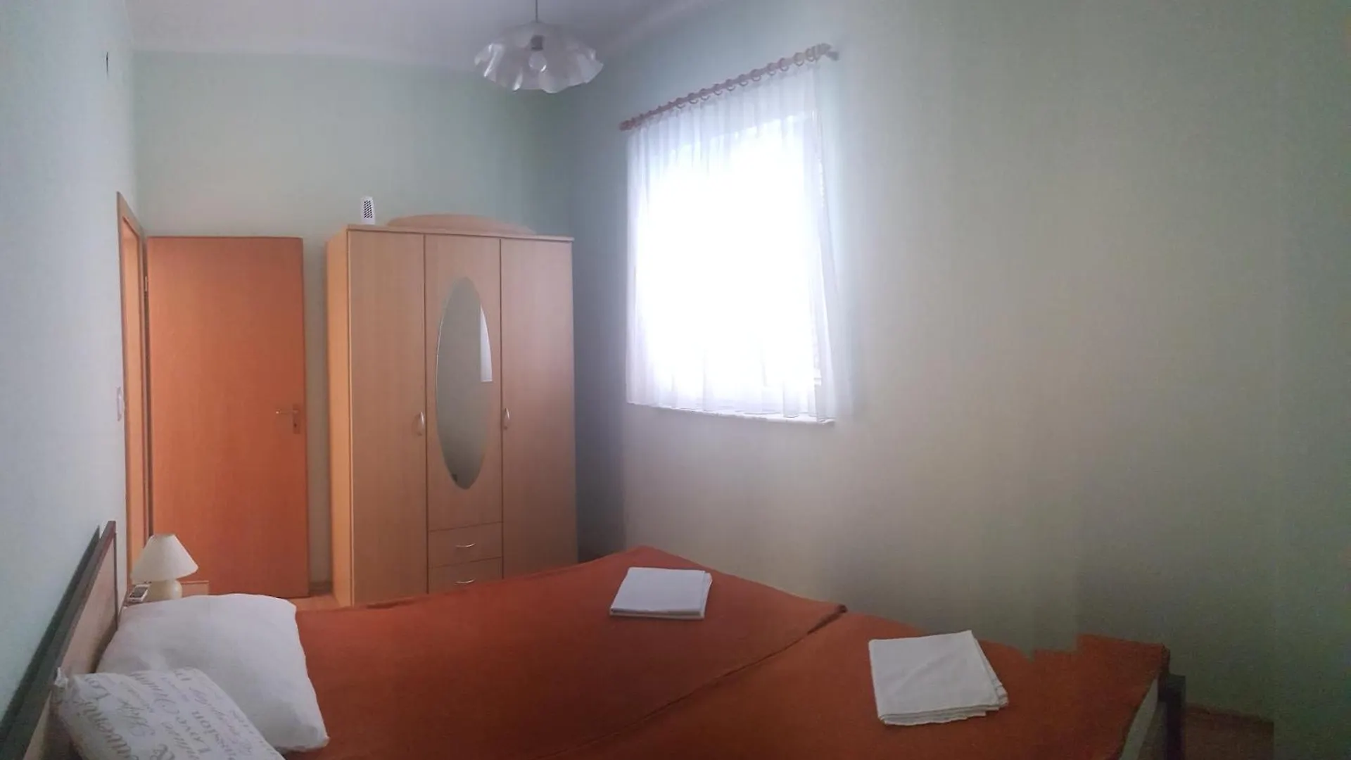 Apartments By The Sea Vir - 20723